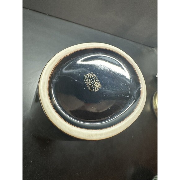 Japanese Kutani Vases Black with  Flowers Set Of 2 - Picture 5 of 5